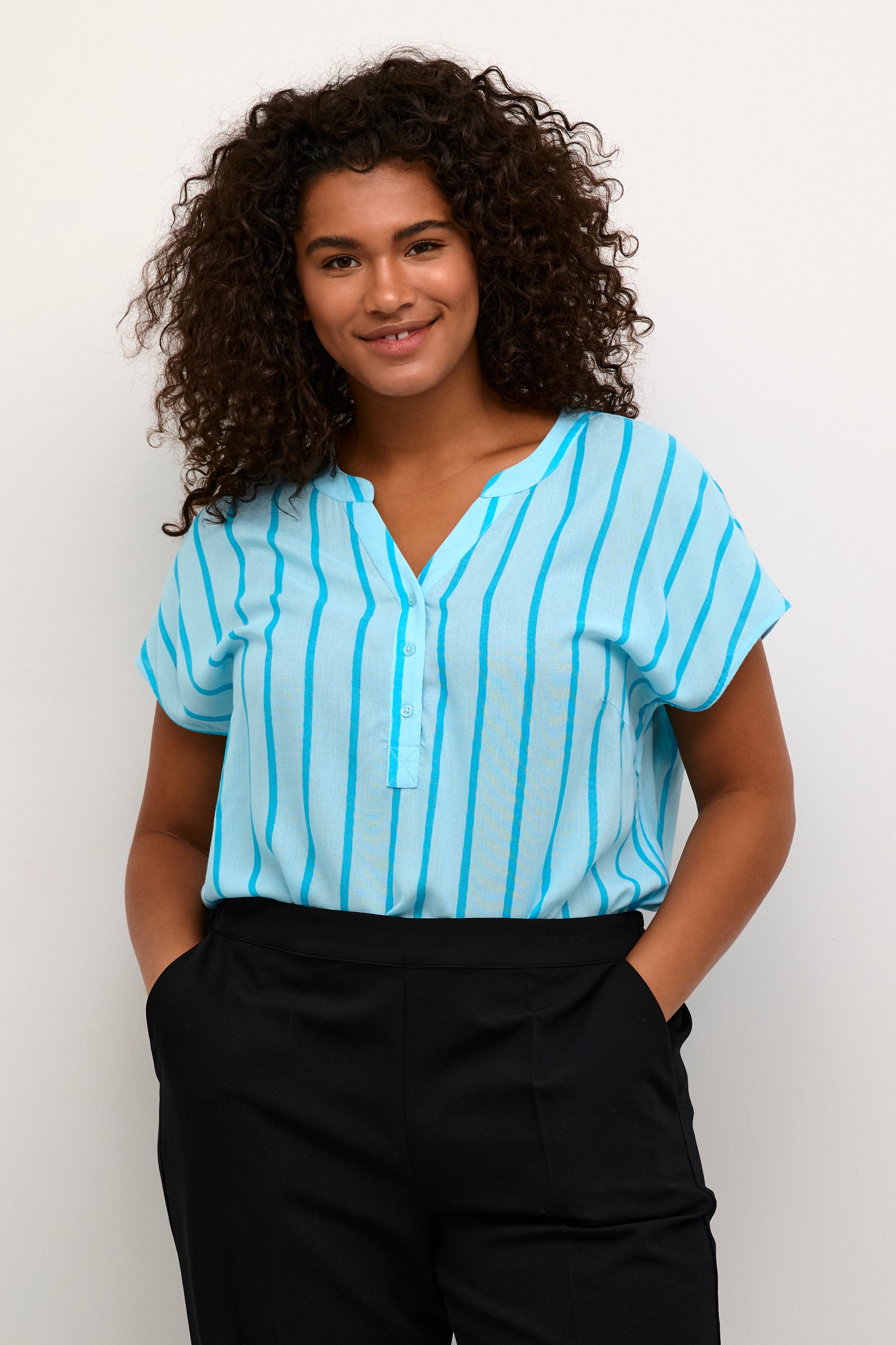 Kaffe Curve Sida Striped Blouse in Blue