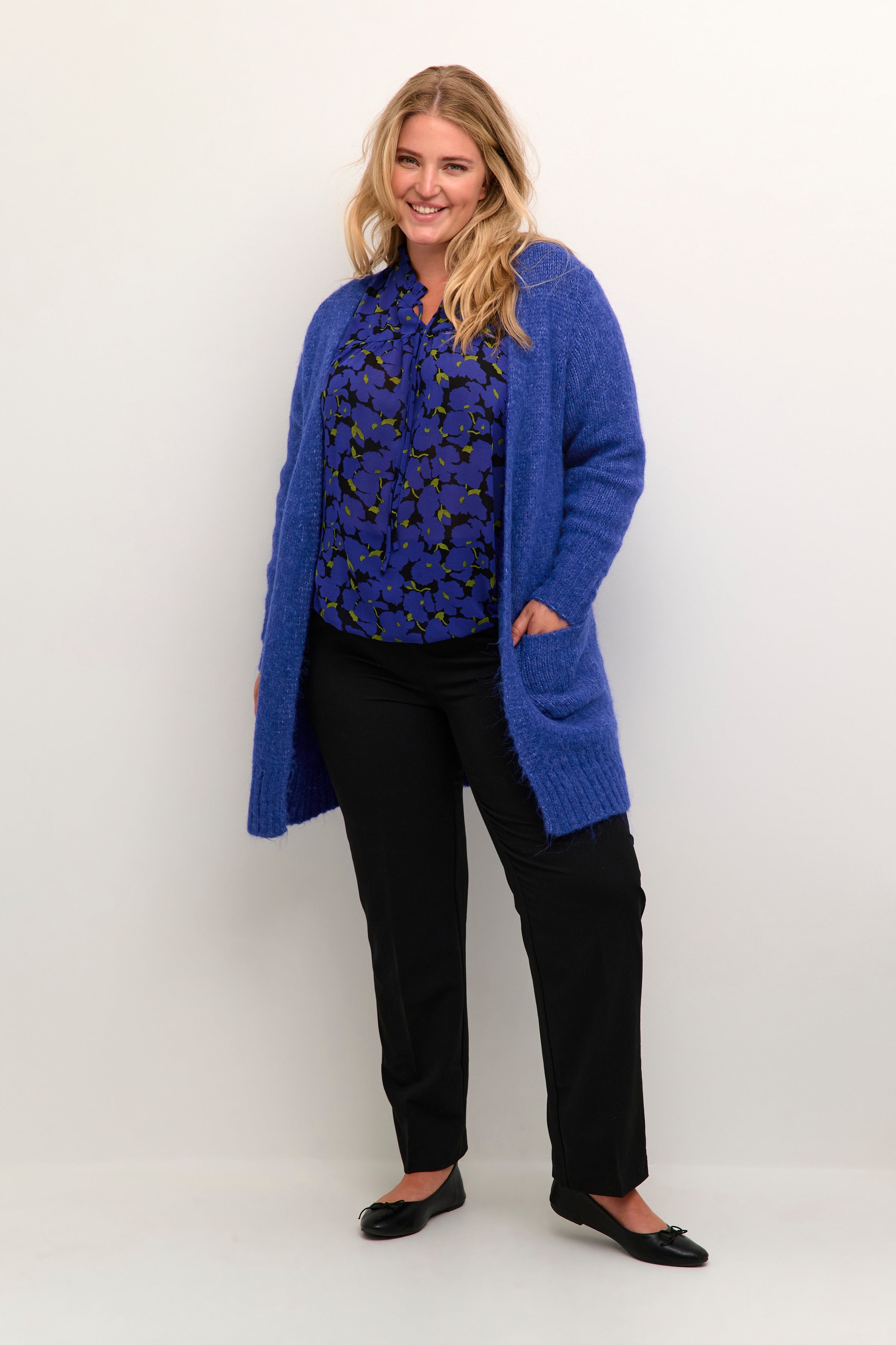 Kaffe Curve Clioma Cardigan in Blue