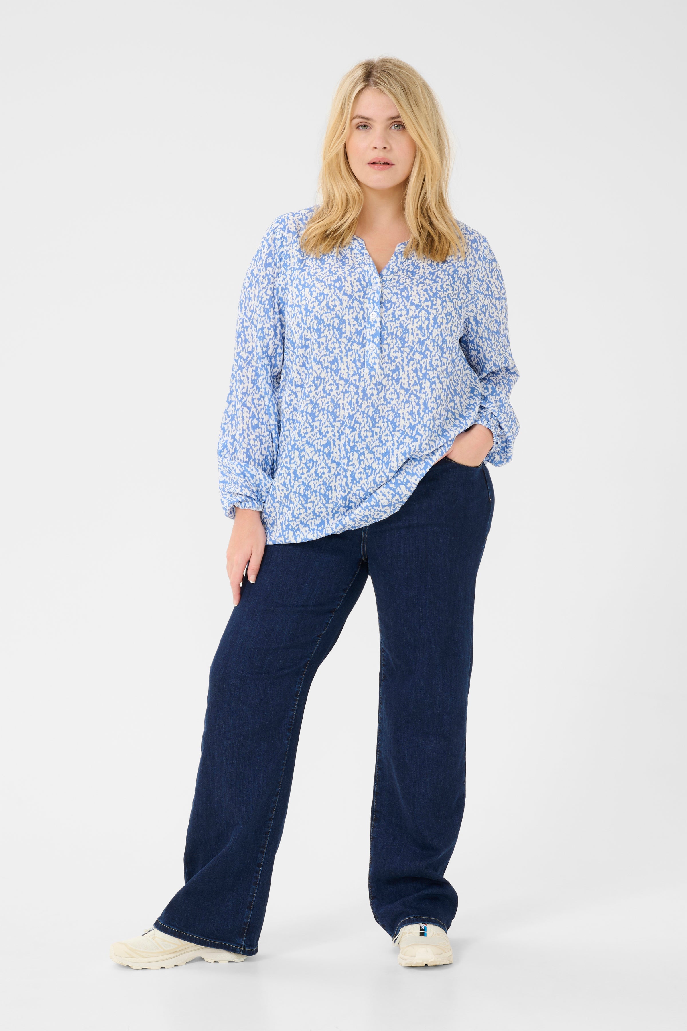 Kaffe Curve Mahlena Blouse in Blue