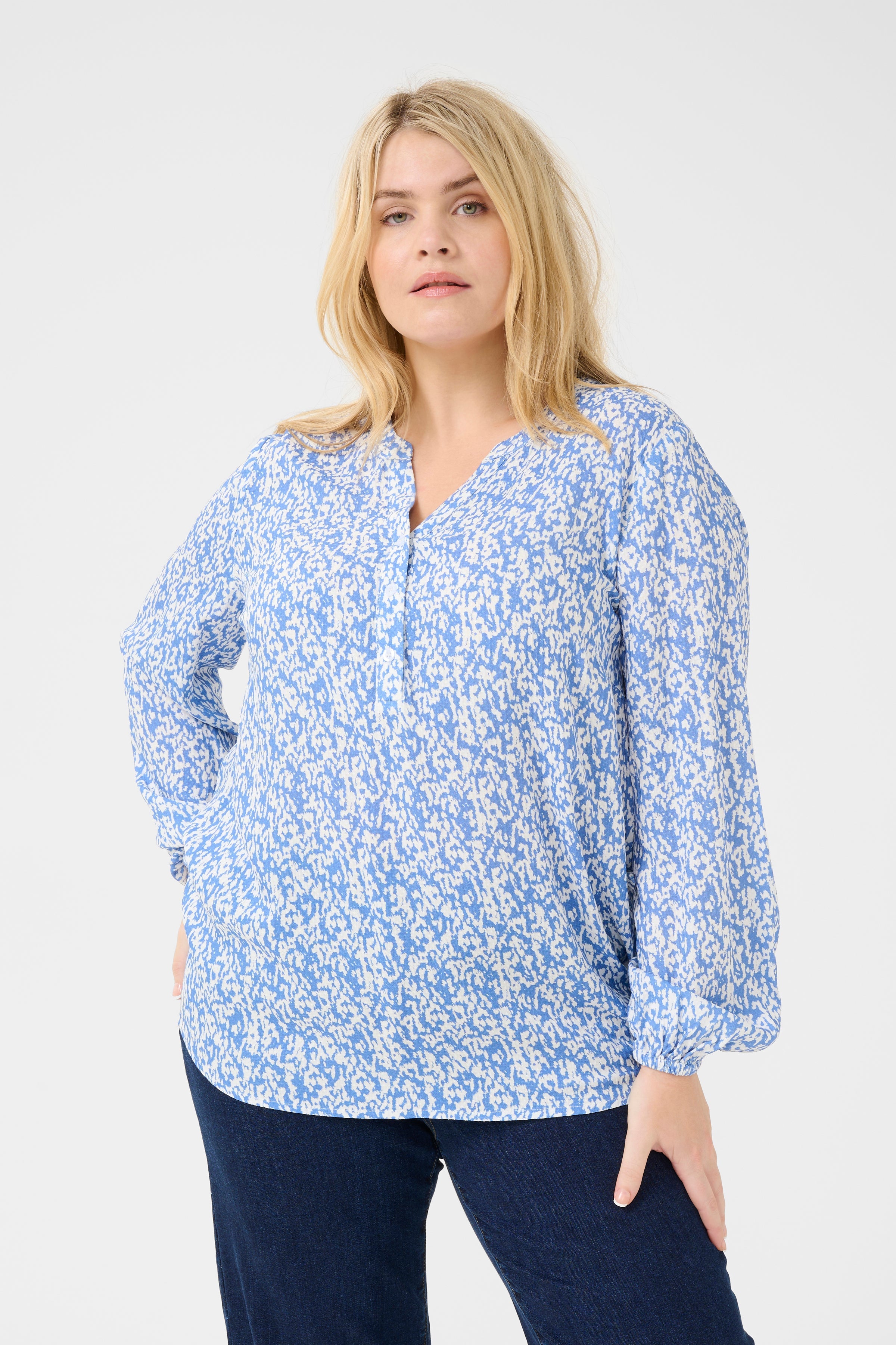 Kaffe Curve Mahlena Blouse in Blue