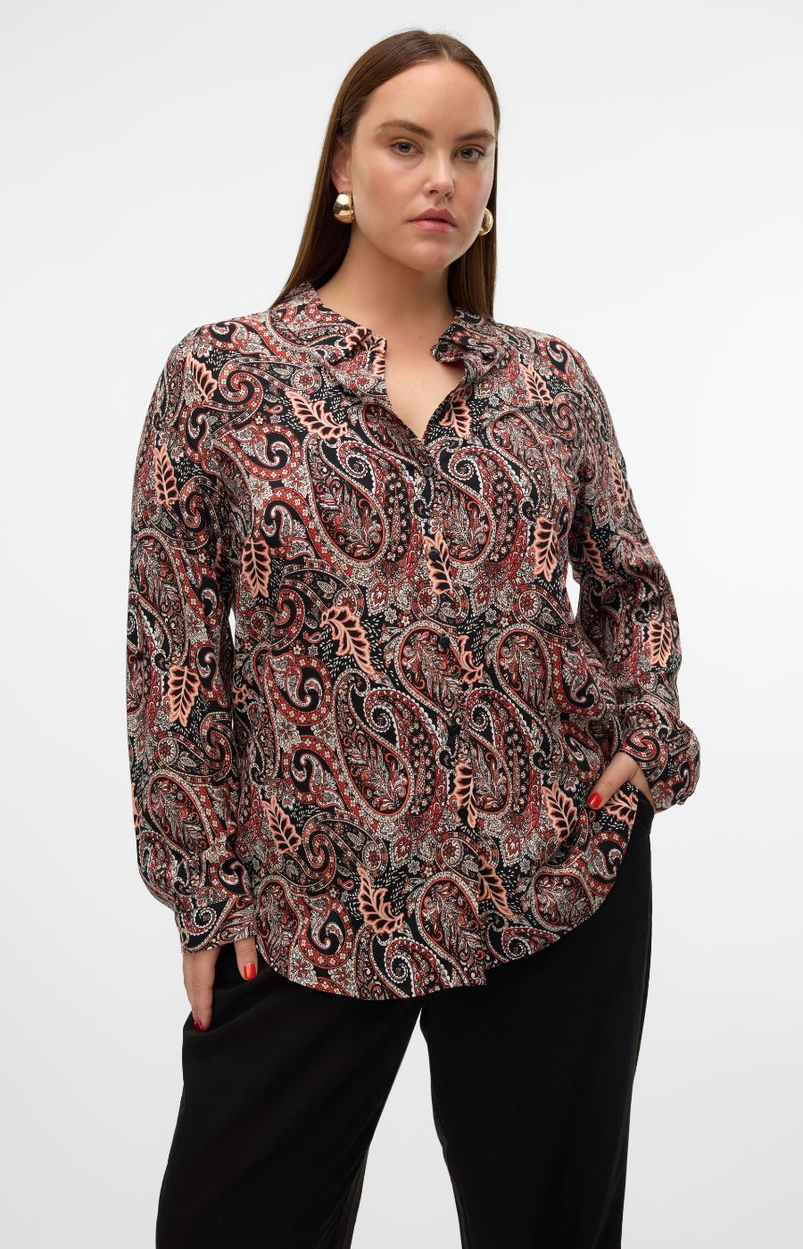 Vero Moda Curve Mable Shirt in Red Paisley Print