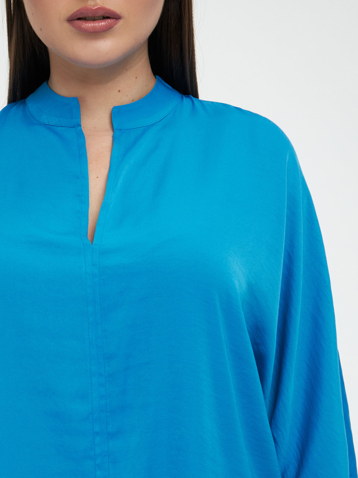 Mat V-Neck Blouse in Blue