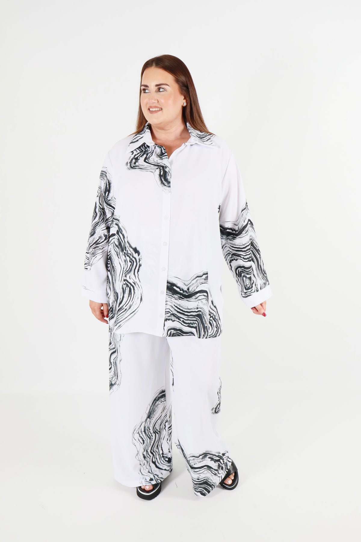 Curviss Shirt in White Marble