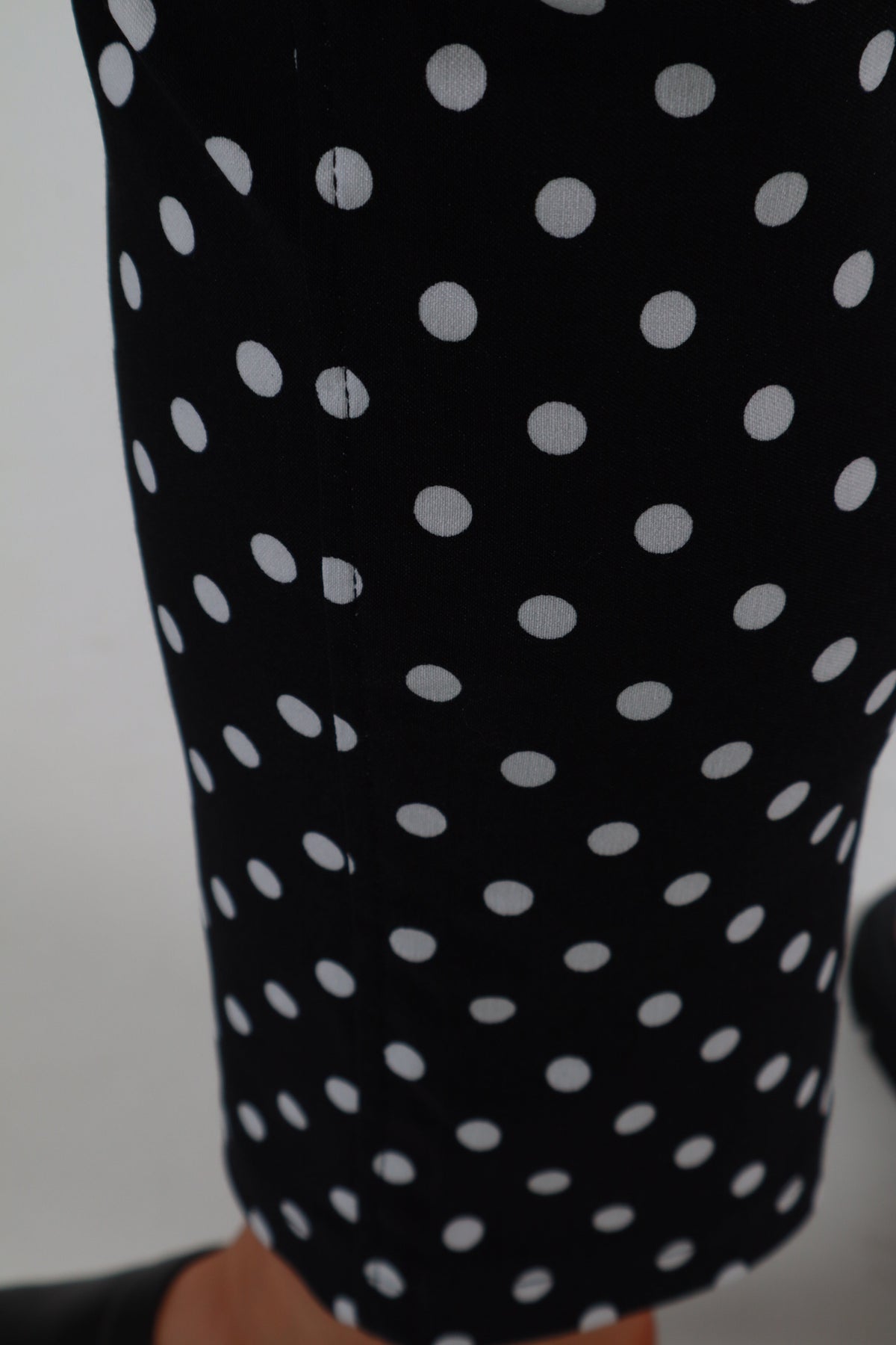 Robell 7/8ths Trousers | Black Polka Dot