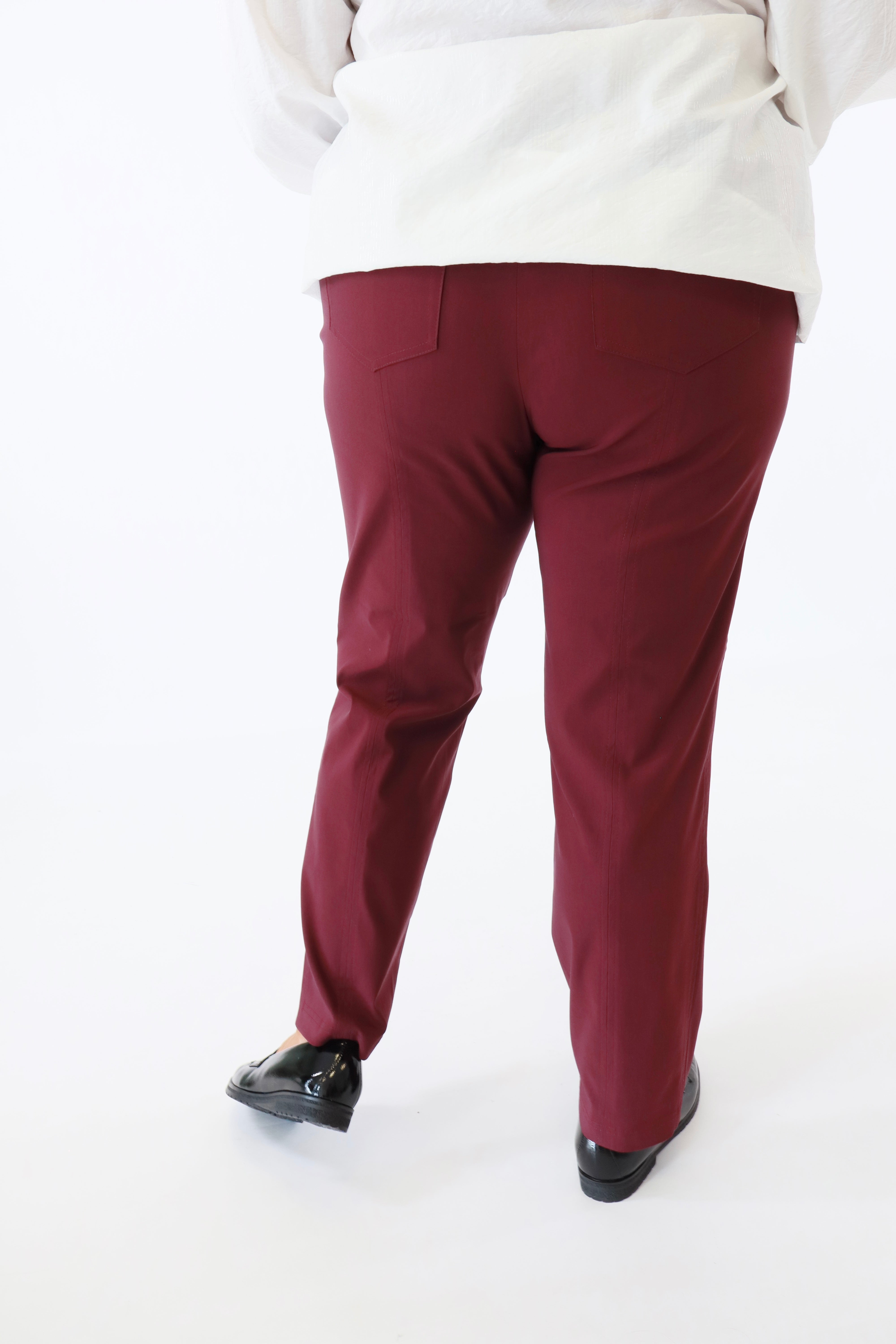 Robell 7/8ths Trousers in Wine