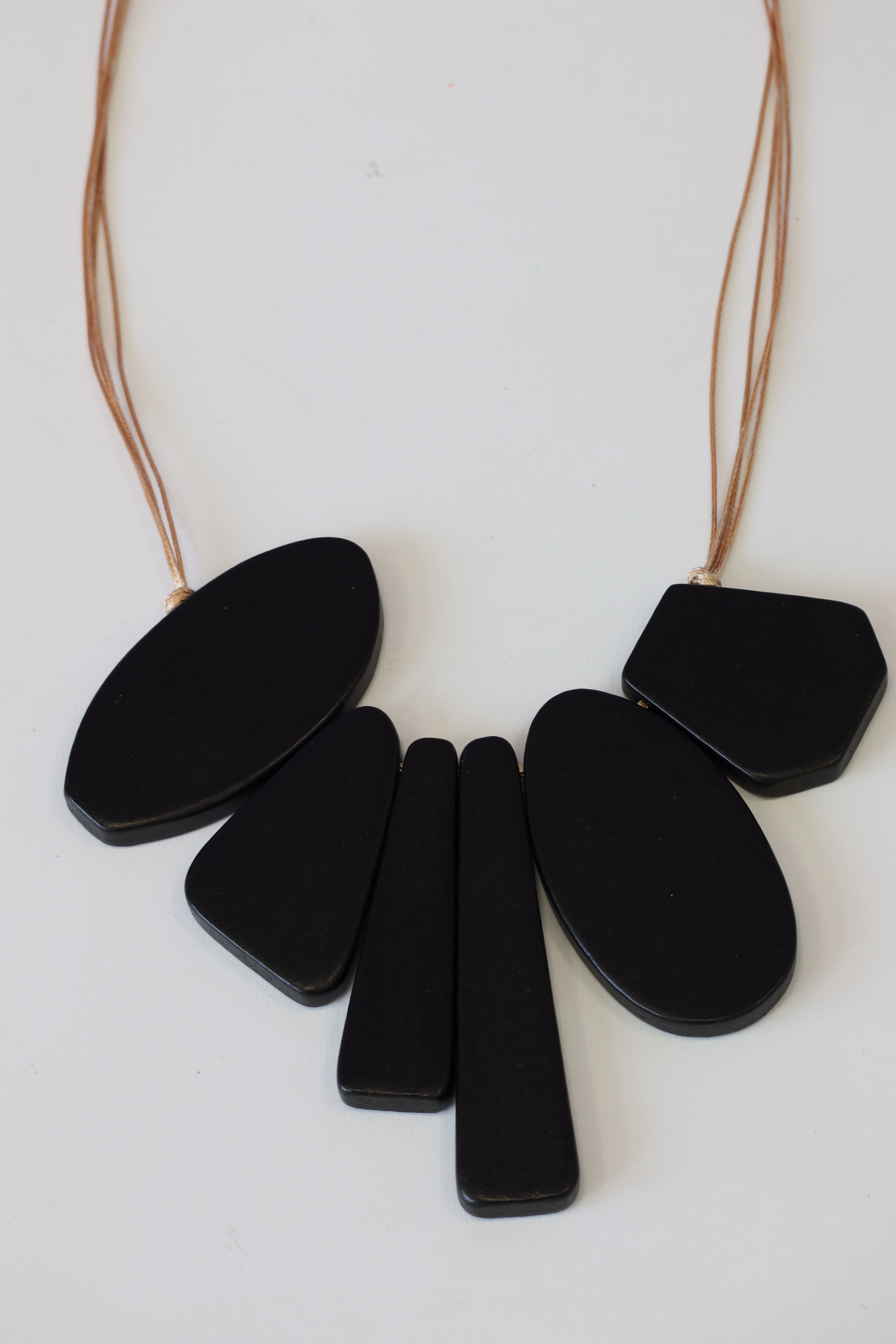 Sol Black Necklace