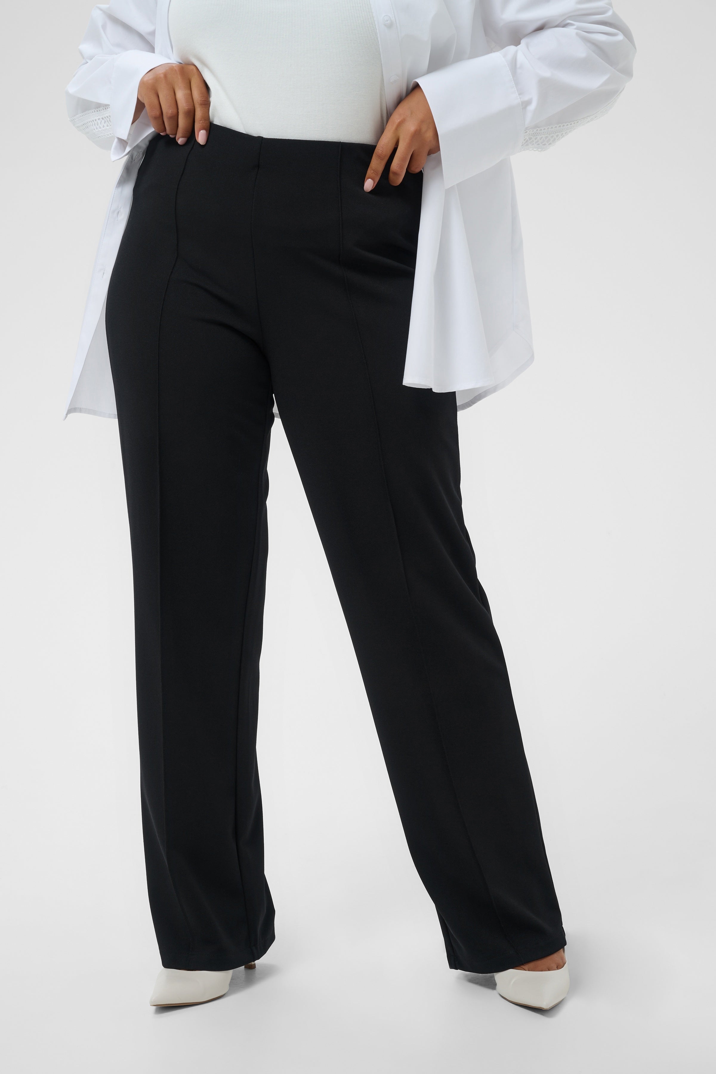 Kaffe Curve Athena Trousers in Black 