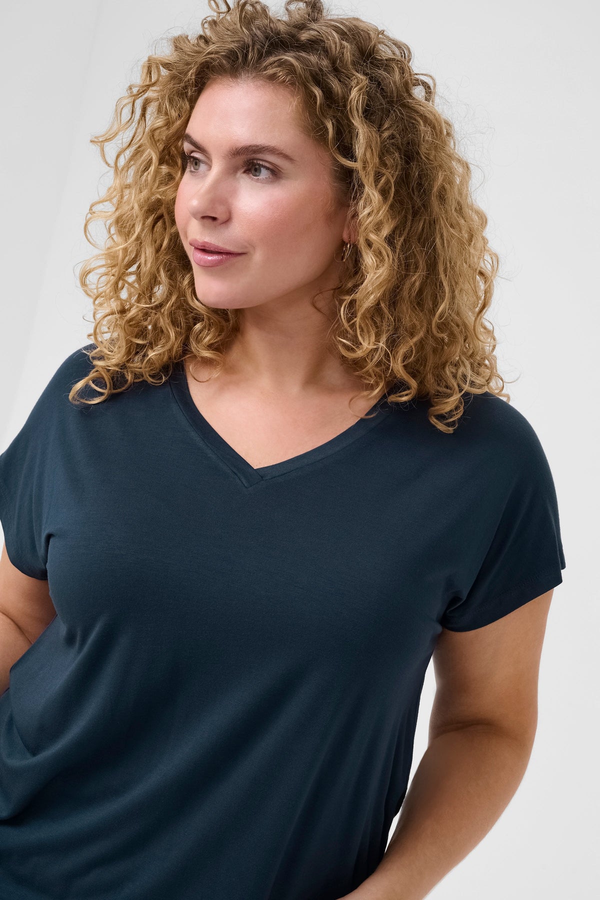 Kaffe Curve Jena T-Shirt in Navy