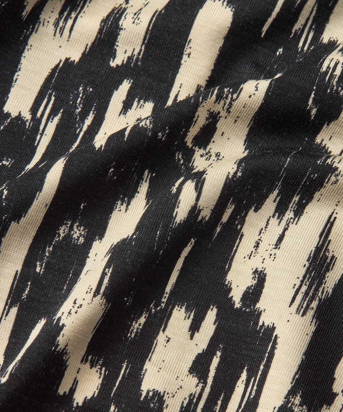 Masai Barr Top in Black/Cream