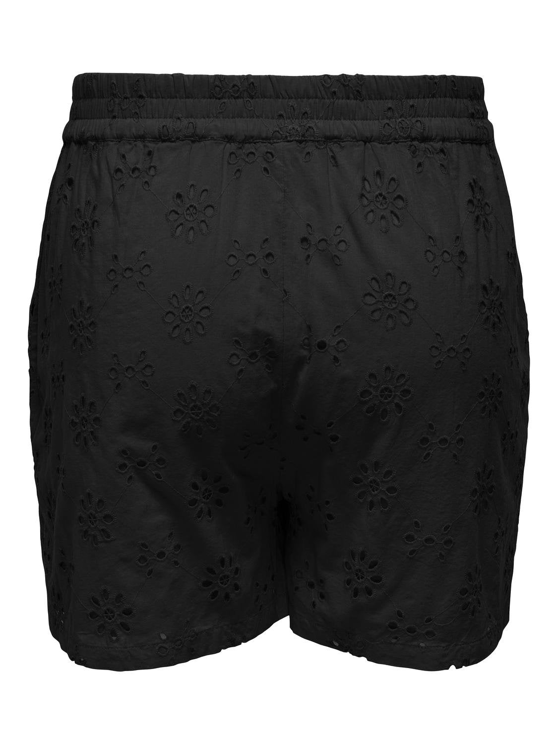 Only Carmakoma Lix Embroidered Shorts