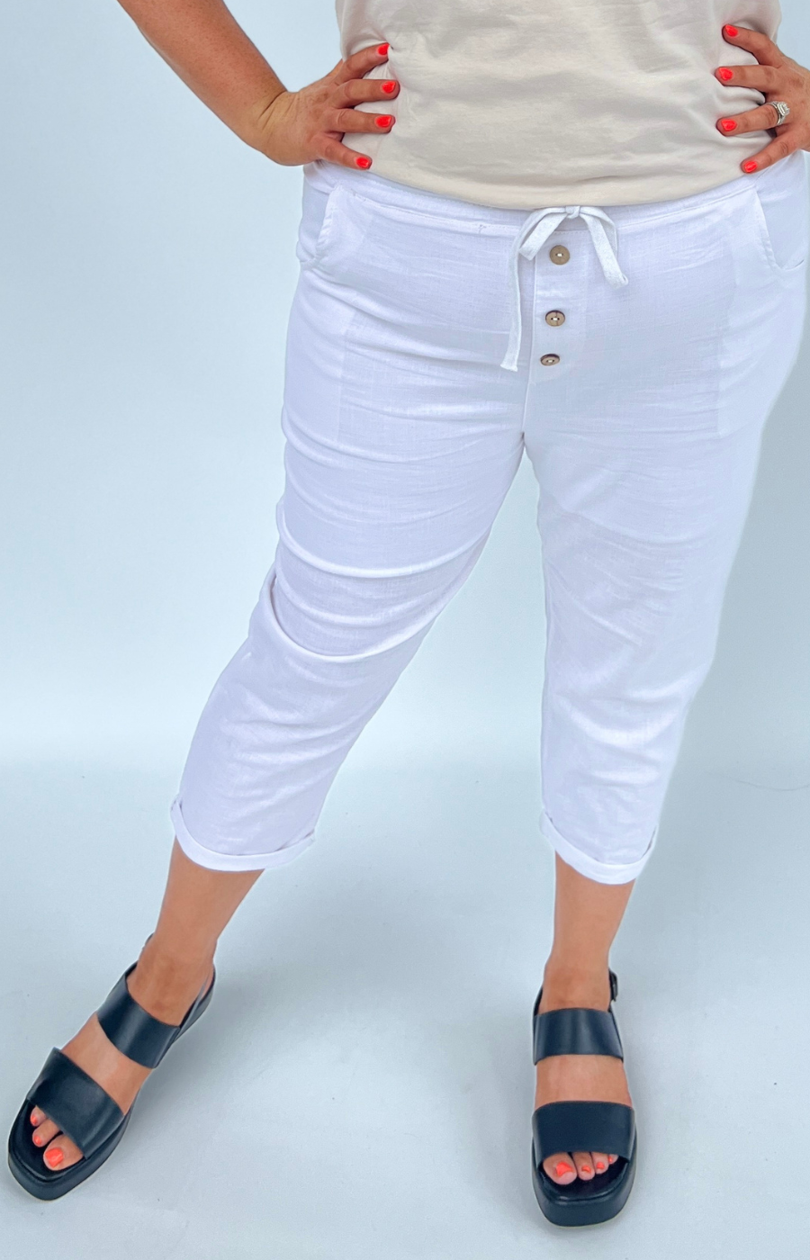 Indy Linen Crops in White