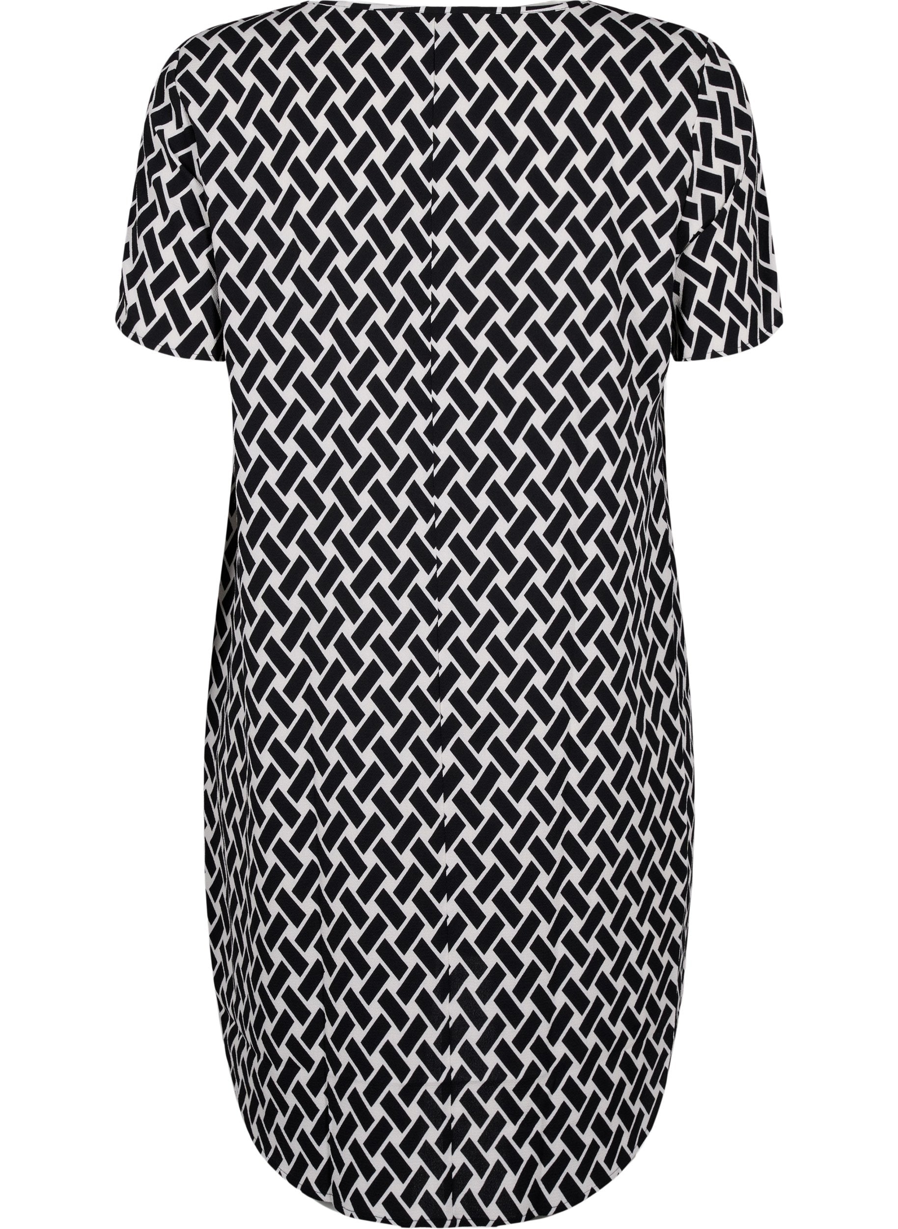 Zizzi Graphic Print Dress in Black