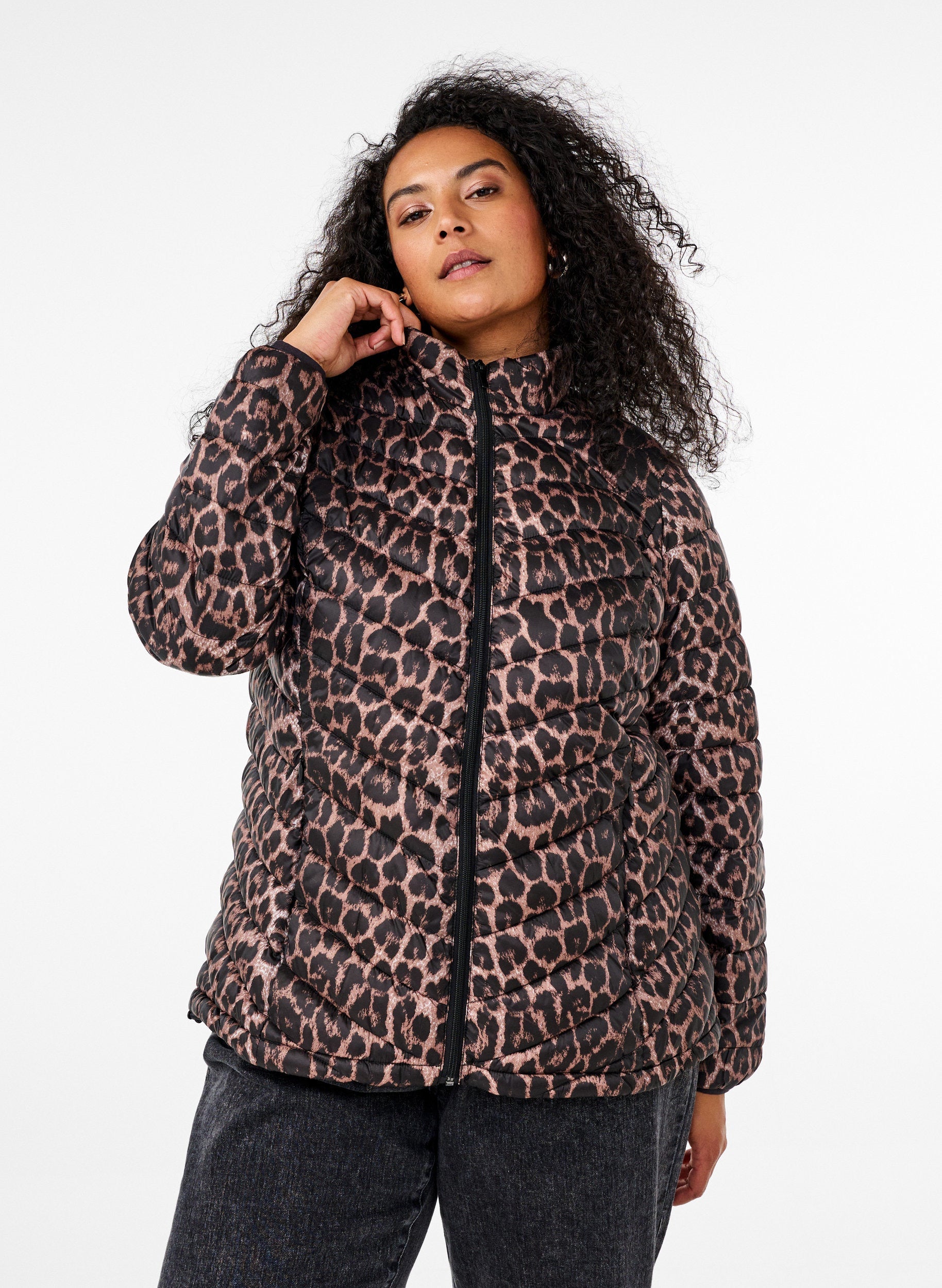 Zizzi Sally Lightweight Jacket in Leopard Print