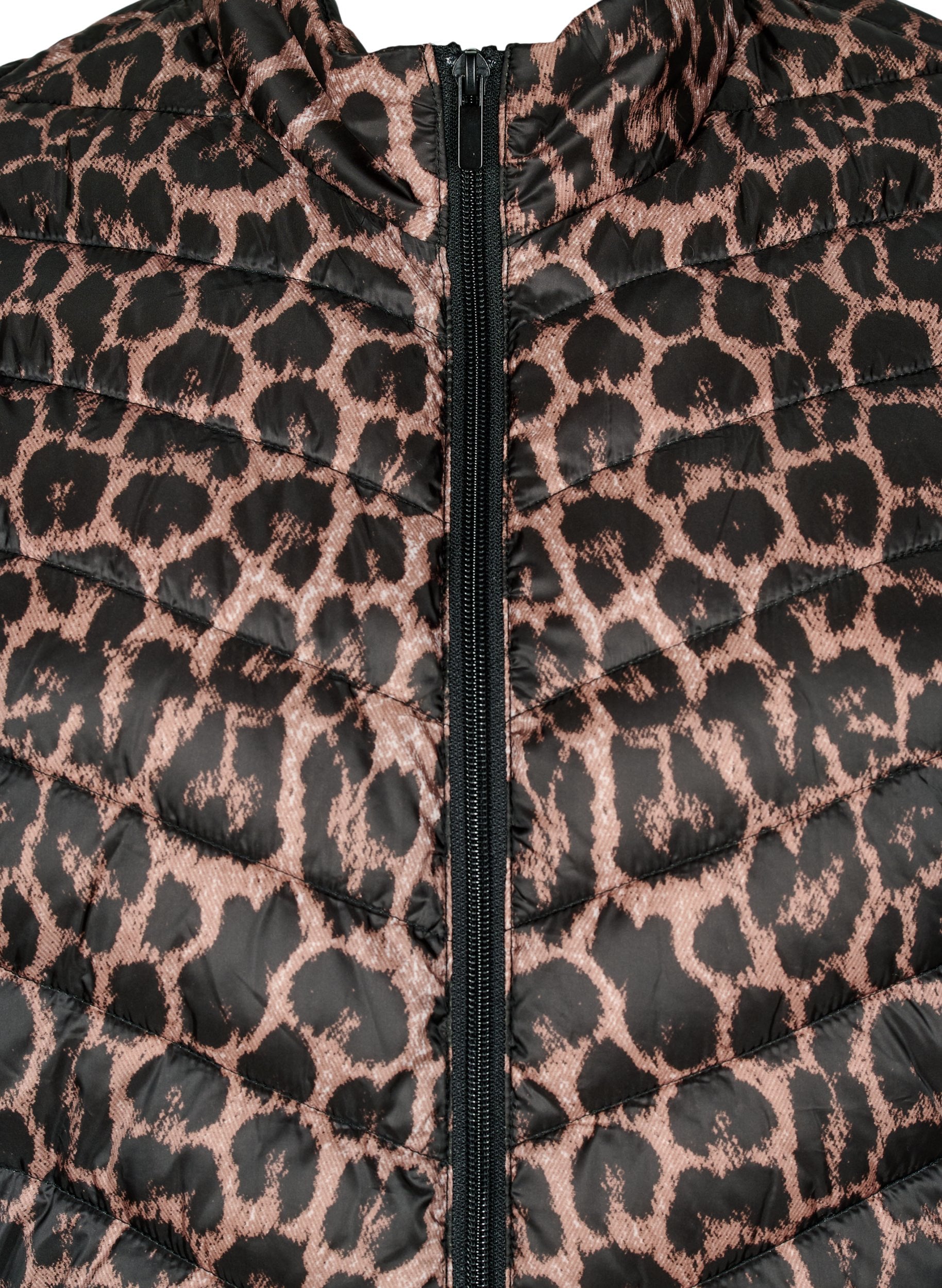 Zizzi Sally Lightweight Jacket in Leopard Print