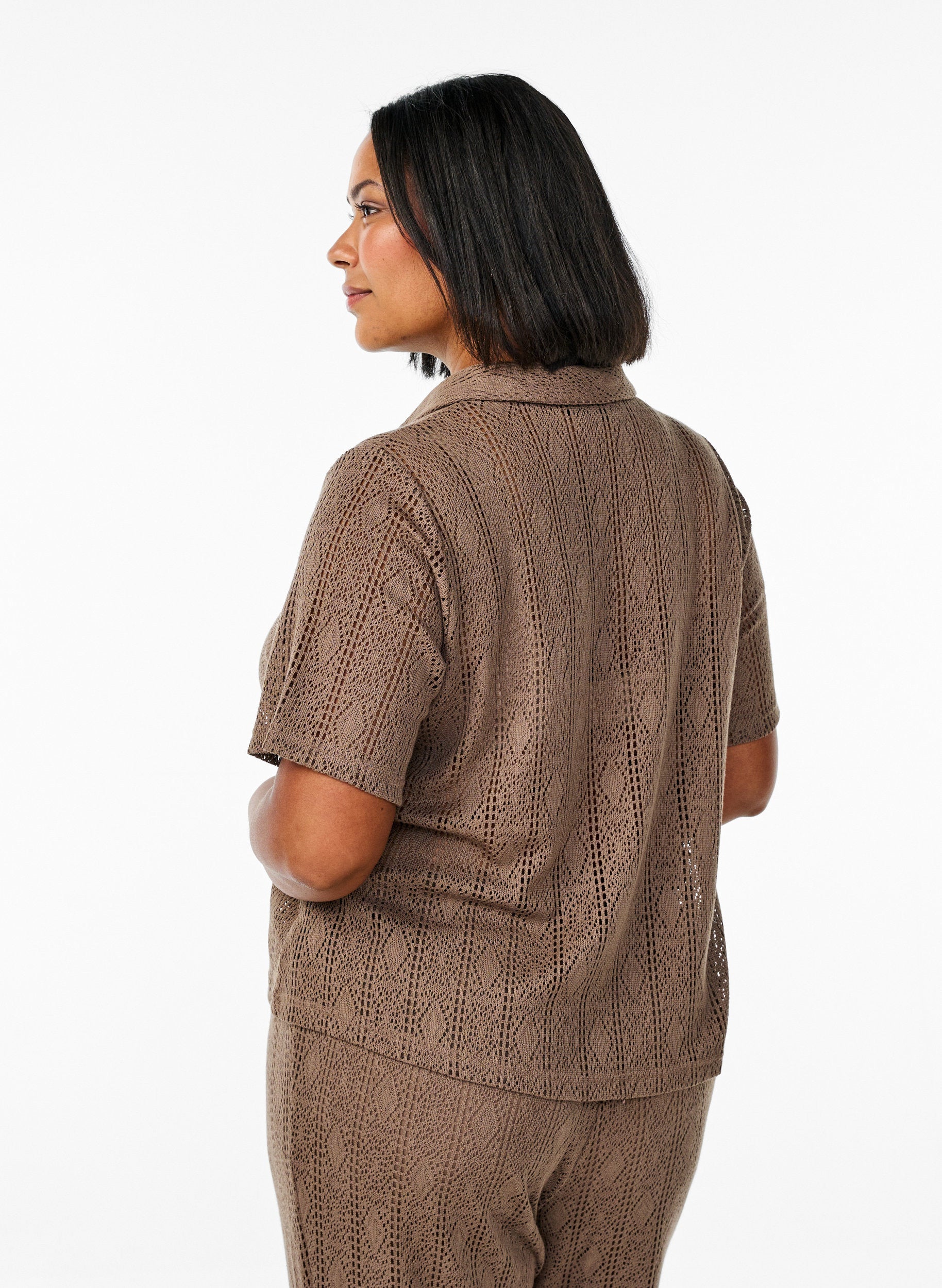 Zizzi Jady Shirt in Brown

