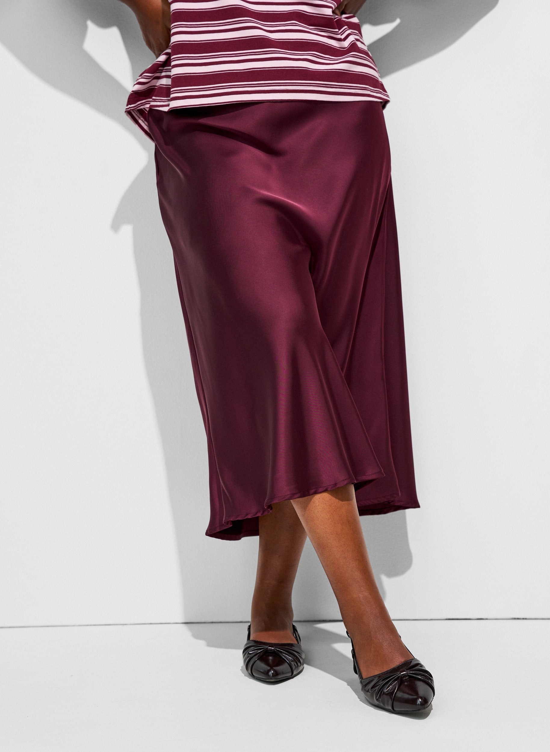 Zizzi Minela Skirt in Winetasting
