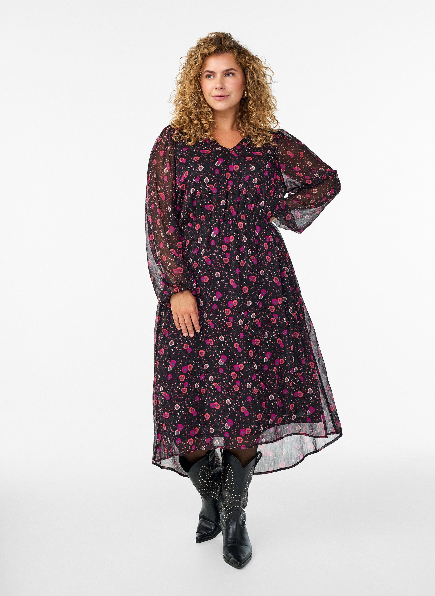 Zizzi Paula Floral Dress in Black