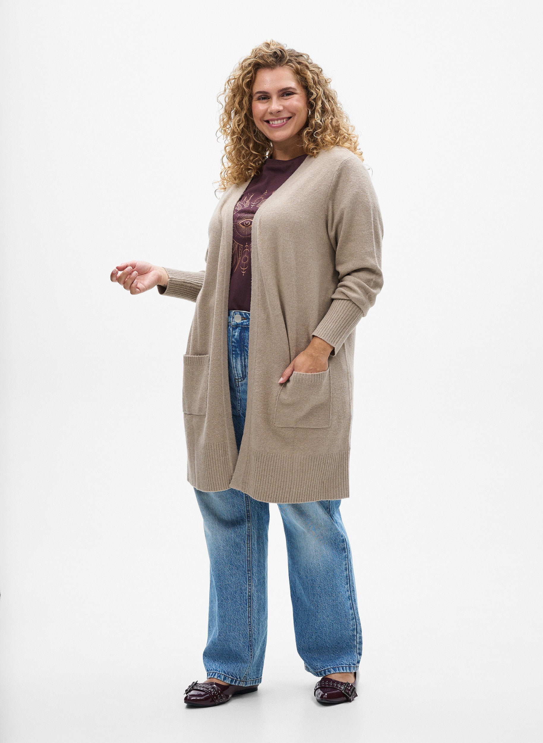 Zizzi Sunny Cardigan in Beige